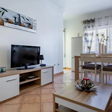 Light & Comfy W/ Pool & Balcony By Lovelystay Apartment Portimao